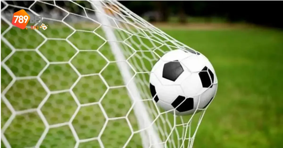 Hat Trick Là Gì? Tìm Hiểu Về Kỳ Tích Ấn Tượng Trong Bóng Đá 4 Những Cầu Thủ Ghi Nhiều Hat Trick Nhất Lịch Sử Bóng Đá